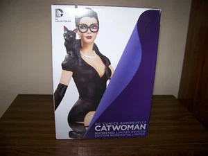 DC COLLECTIBLES BOMBSHELLS CATWOMAN STATUE FACTORY SEALED MINT w/ 2 Photographs - Picture 1 of 11