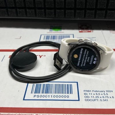 Samsung Galaxy Watch3 SM-R8550 41mm Silver Stainless Steel GPS Smartwatch - Image 1 of 4