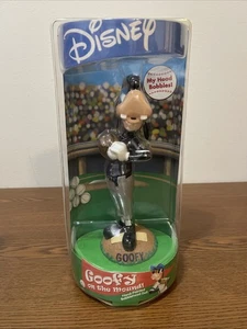 Figurina Baseball Disney "Goofy On The Mound" Bobble Head 9" dipinta a mano - Foto 1 di 6