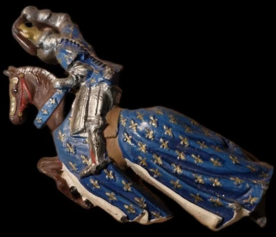 Cavaliere sul suo cavallo di piombo - Immagine 1 di 2