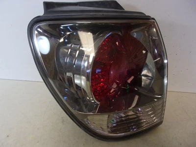 Luz trasera panel cuarto izquierdo conductor Lexus RX300 2000 2001 2002 2003 FABRICANTE DE EQUIPOS ORIGINALES Foto 1 de 4