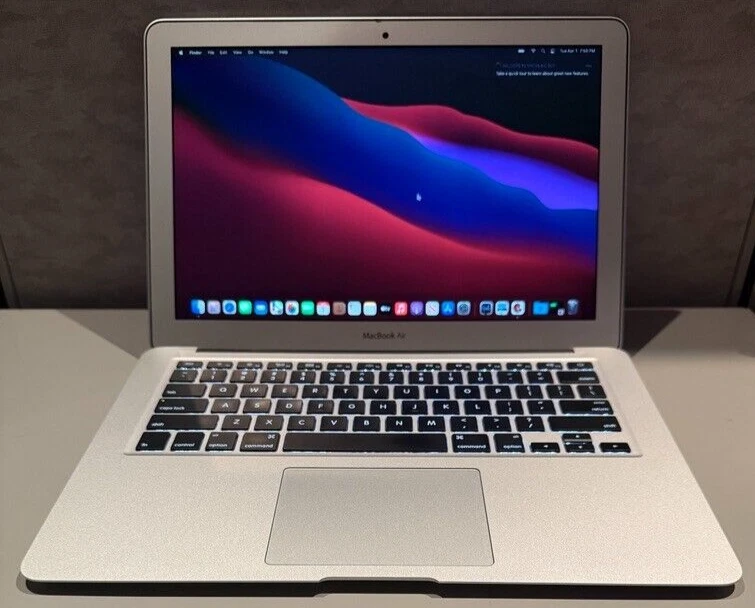 Apple MacBook Air Intel Core i7 4th Gen. 256GB Hard Drive Laptops
