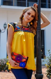Embroidered blouse, peasant, floral, mexican blouse,  hand made 2 ton - Picture 1 of 11