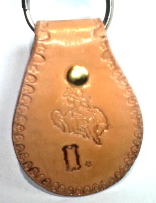 Llavero todo cuero + ur letra "I" + Saddle Bronc Rider...~*~[] Foto 1 de 2
