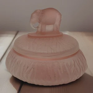 Vintage L.E. Smith-Greensburg vaso polvere elefante rosa vetro satinato rosa smerigliato - Foto 1 di 11