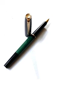 Vintage PELIKAN Mk10 Fountain Pen Green Black - Picture 1 of 8