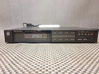 Technics ST-8 FM/AM Stereo Quarz Lock Tuner Radio - Bild 1 von 4