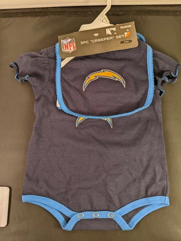 San Diego Chargers 6 9  Month Baby Infant 3 pc. Creeper ,Booties, Bib Set Cover