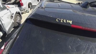 Alerón trasero 17 18 19 20 21 22 23 24 CADILLAC XT5 NEGRO GB8 Foto 1 de 4