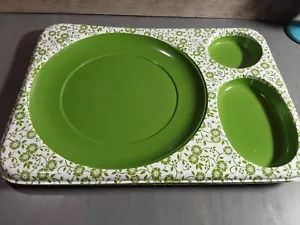 Juego de 4 bandejas de picnic de plástico con flores verdes vintage de los años 50 13x9 ropa de fiesta - Imagen 1 de 3