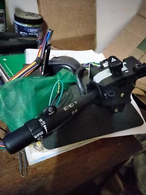 Interruptor de señal de giro limpiaparabrisas advertencia de peligro regulador palanca nuevo para Buick Century Regal Foto 1 de 4