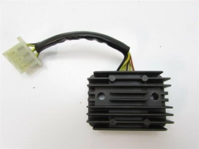 Regulador Rectificador Voltaje Kawasaki KLT200A KLT250C KZ750M CSR Twin KZ440A LTD Foto 1 de 3
