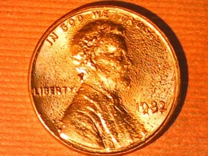 1982 Penny Lamination Error (Gas Bubbles) - Picture 1 of 10