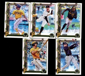 2025 TOPPS HOLIDAY  PITTSBURGH PIRATES TEAM SET SKENES ROOKIE CUP - Picture 1 of 1