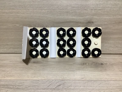 Menge 17 Original Zubehör Hersteller Elna Scheibe Nähmaschine Stich Nocken Vintage - Bild 1 von 4