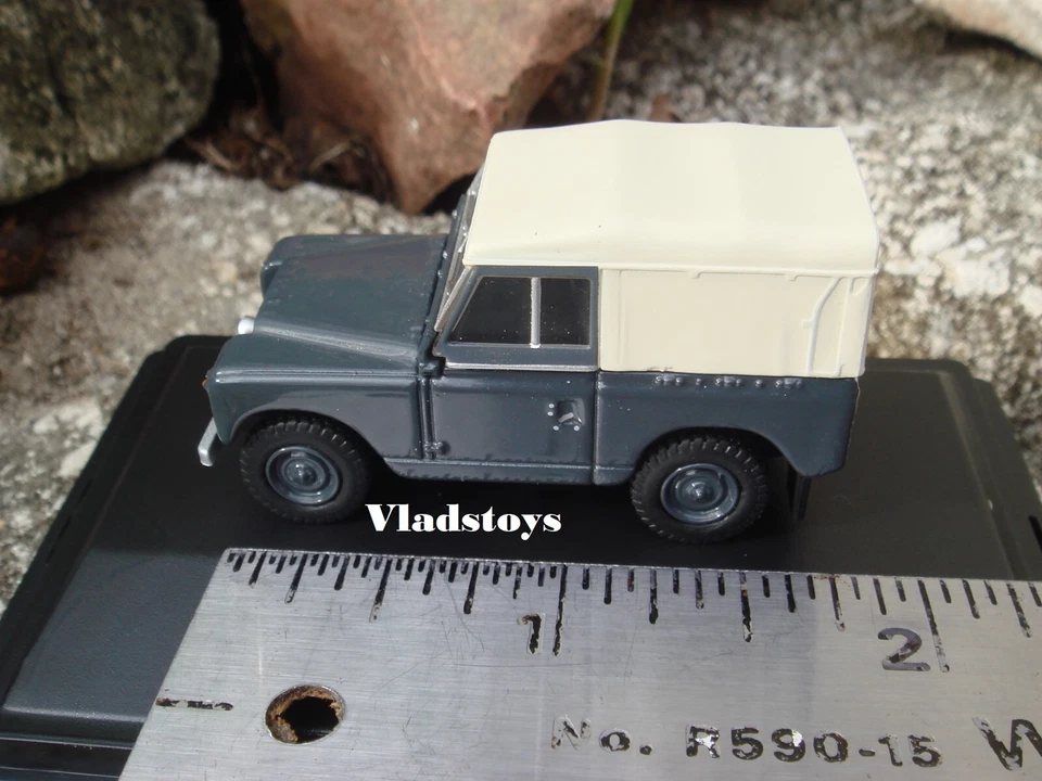 Oxford 1:76 Land Rover Series II SWB Canvas Royal Air Force Police 76LR2S007 - Image 1 of 4