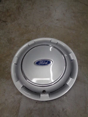 NOS Ford Taurus Hubcap E6DZ-1130-D Sedan Wagon 86 87 88 89 90 - Image 1 of 4