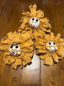 Lotto 3 tessuti centro schiuma decorazione fiori girasole giallo vintage fatti a mano - Foto 1 di 11