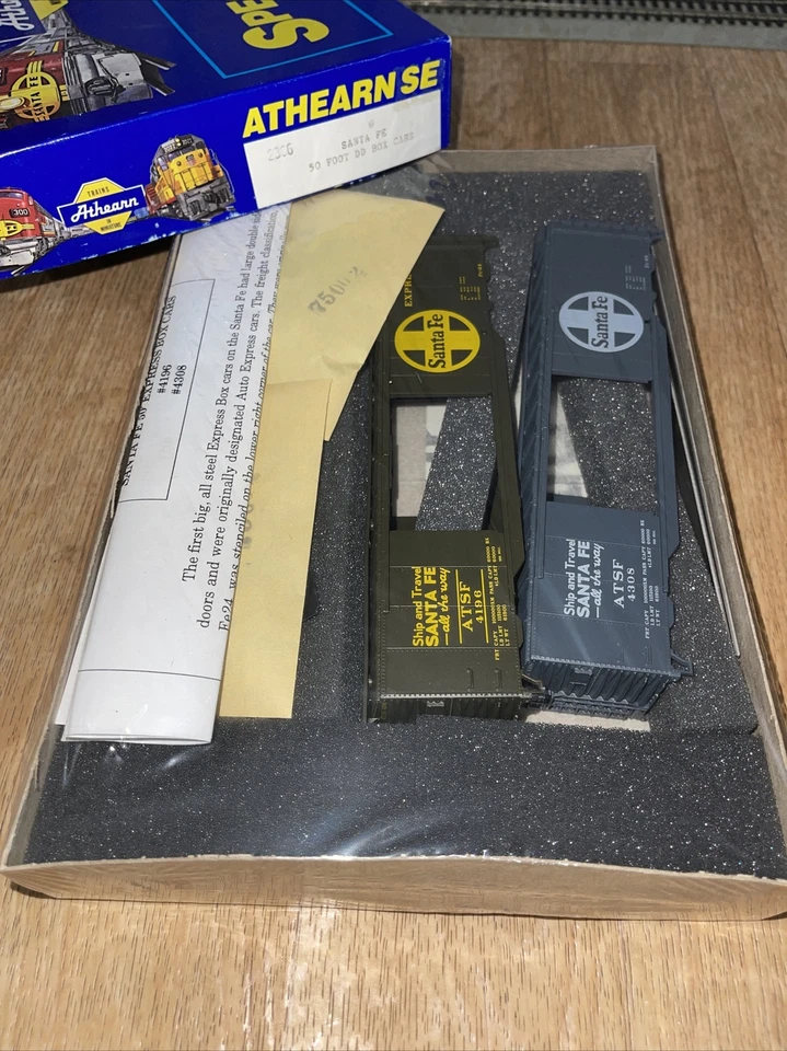 Athearn HO 2306 50' DD Boxcars Santa FE 4196 & 4308 Kit