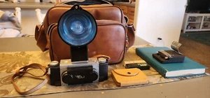 WHITE REALIST STEREO VINTAGE ANTIQUE CAMERA FILTERS FLASH CUTTER MANUAL BAG BULB - Picture 1 of 18