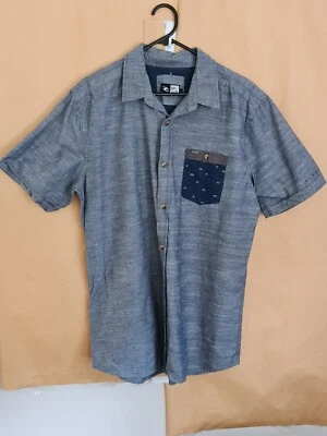 Ripcurl Mens Short Sleeve Shirt Button Denim Size Large L Collard VCG Free Post - Image 1 of 4