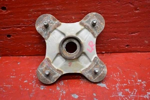 2011 POLARIS sportsman 850 left rear hub wheel hub left rear hub - Picture 1 of 9