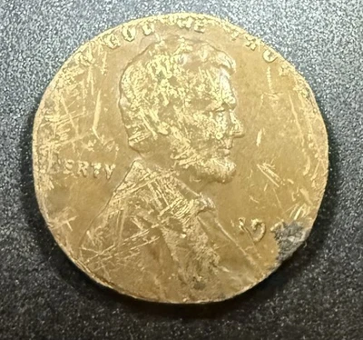 194? Lincoln Wheat Cent Rear 2.5 Grams ~ Multiple Errors - Image 1 of 4