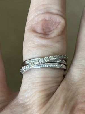 NOVO SEM ETIQUETAS EXCLUSIVO! Joia feminina anel ponte diamante branco prata esterlina 925 tamanho 8  - Imagem 1 de 4