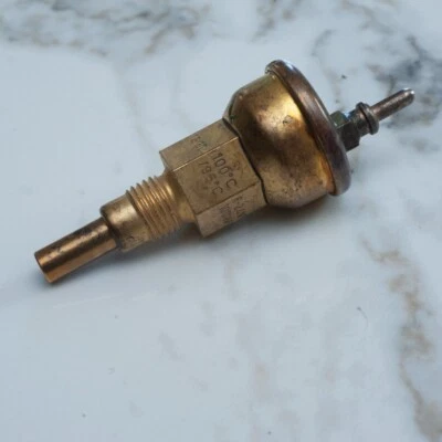 NOS Genuine Mercedes-Benz 1970-1985 Temperature Switch 100C 0035455124 - image 1 of 4