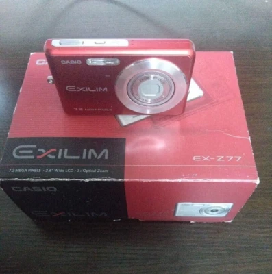 CASIO EXILIM EX-Z77 Compact Digital Camera 7.2MP 3x Zoom Red with Box - Image 1 of 4