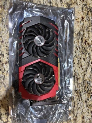 Tarjeta gráfica MSI Radeon RX 570 Gaming x 4GB; HDMI doble, DP doble, DVI-D Foto 1 de 4