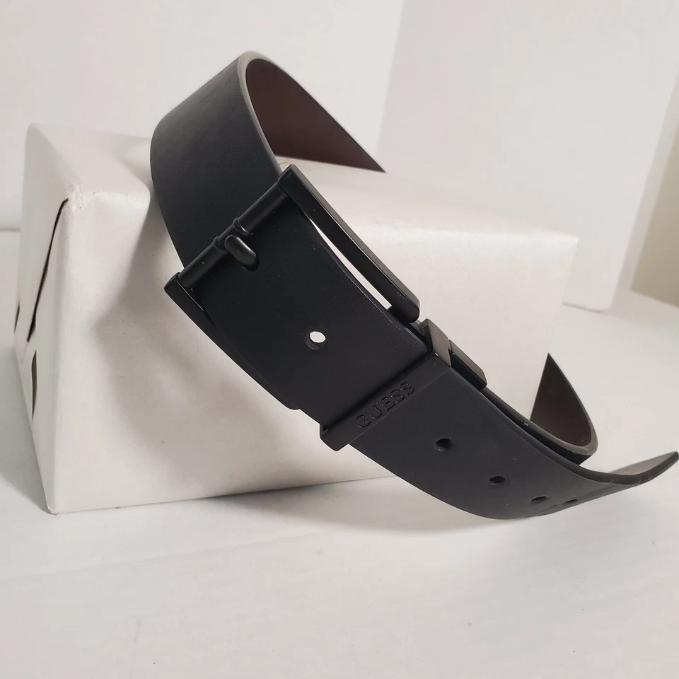 Cinturón Hombre GUESS Negro Cuero Sintético Talla 30-32 Hebilla Mate Ajustable. 39" Foto 1 de 4