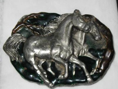 Vintage Horse Belt Buckle Bergamot Brass Works 1983 C-146 rare green & brown col - Image 1 of 3