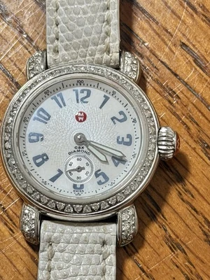 Ladies Michelle Diamond Bezel 71 -2600 Quartz Watch Runs 8in Long - Image 1 of 4