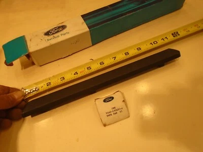 1974 1975 1976 ford LTD бампер защитная накладка D5AZ-17C830 Galaxie - Изображение 1 из 2