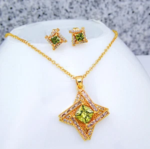 Bezaubernde Damenanhänger Set vergoldete Gold 18K/ 750er Anhänger grüne Peridot - Bild 1 von 4