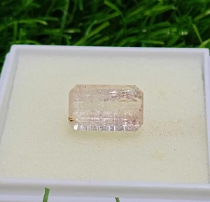 11,7 Karat Smaragdschliff hellrosa Farbe natürlicher Topas Edelstein aus Pakistan - Bild 1 von 5