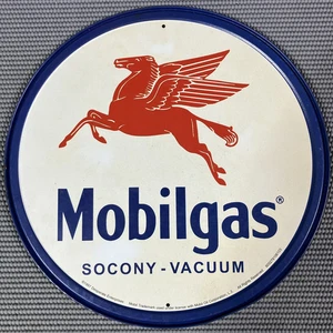 Mobilgas SOCONY VACUUM Red Pegasus Blechschild 12" Durchmesser offiziell lizenziert - Bild 1 von 5