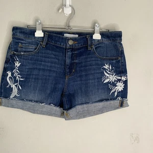 LOFT Floral Embroidered Blue Jean Shorts Rolled Cuff Size 27/4 5 Pocket Distress - Picture 1 of 12