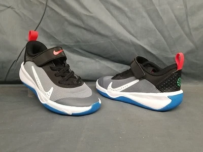 Nike Boys Omni Multi-Court (PS) Sneakers Grey Blue Black Size 11C NEW IN BOX! - Image 1 of 4