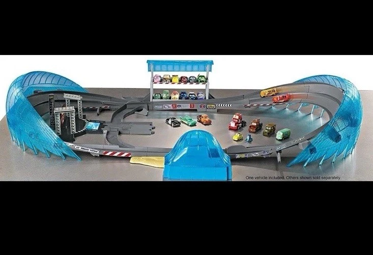 Disney Cars 3 Ultimate Speedway & Florida 500 Spiral Track Playsets With 8 Cars - Image 1 of 4