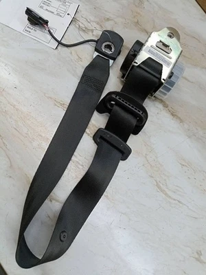 Used Front Right Seat Belt Front fits: 2008 Land rover Lr3 bucket seat passenger — 第 1/4 张图片