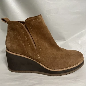 Sofft Women's Emeree Saddle Brown Wedge Bootie Suede Leather 8F0049000 Size 8M - Picture 1 of 10
