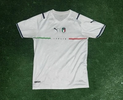 Camiseta blanca, verde y roja Puma Italia 21/22 visitante talla adulto grande Foto 1 de 3
