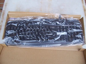 HP NEW IN BOX COMPUTER KEYBOARD #SK-1688, 333533-001 LOT PRICING AVAILABLE - Picture 1 of 4