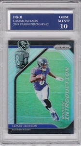 TARJETA DE NOVATO LAMAR JACKSON Ravens PRIZMS $$ RC Graduada GEMA COMO NUEVA 10 Fútbol RARO! - Imagen 1 de 1