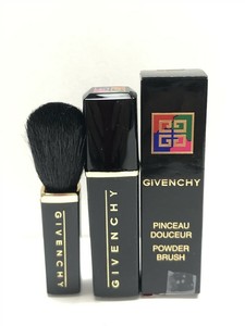 Givenchy Powder Brush Item #70199, Discontinued, As Imaged