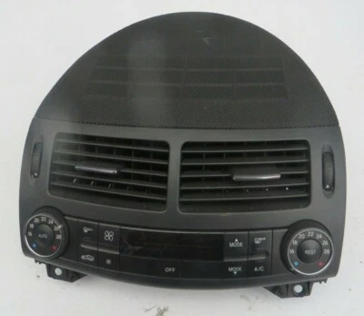 Mercedes-Benz E280 CDI S211 2008 панель климат-контроля с вентиляционной решеткой 2118303190 - Изображение 1 из 4