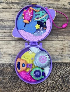 Polly Pocket Saturn Space Explorer Compact Playset No Figures Good Shape - Picture 1 of 5