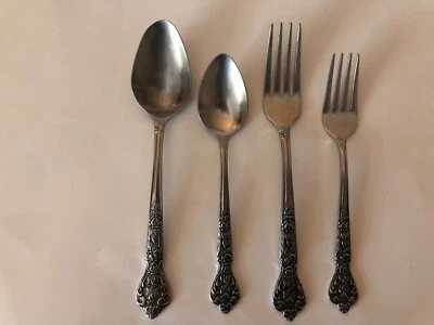 MSI Versailles Inoxidable--Tenedor de Cena, Tenedor para Ensaladas, Cuchara Sopera, Cucharadita. Foto 1 de 4